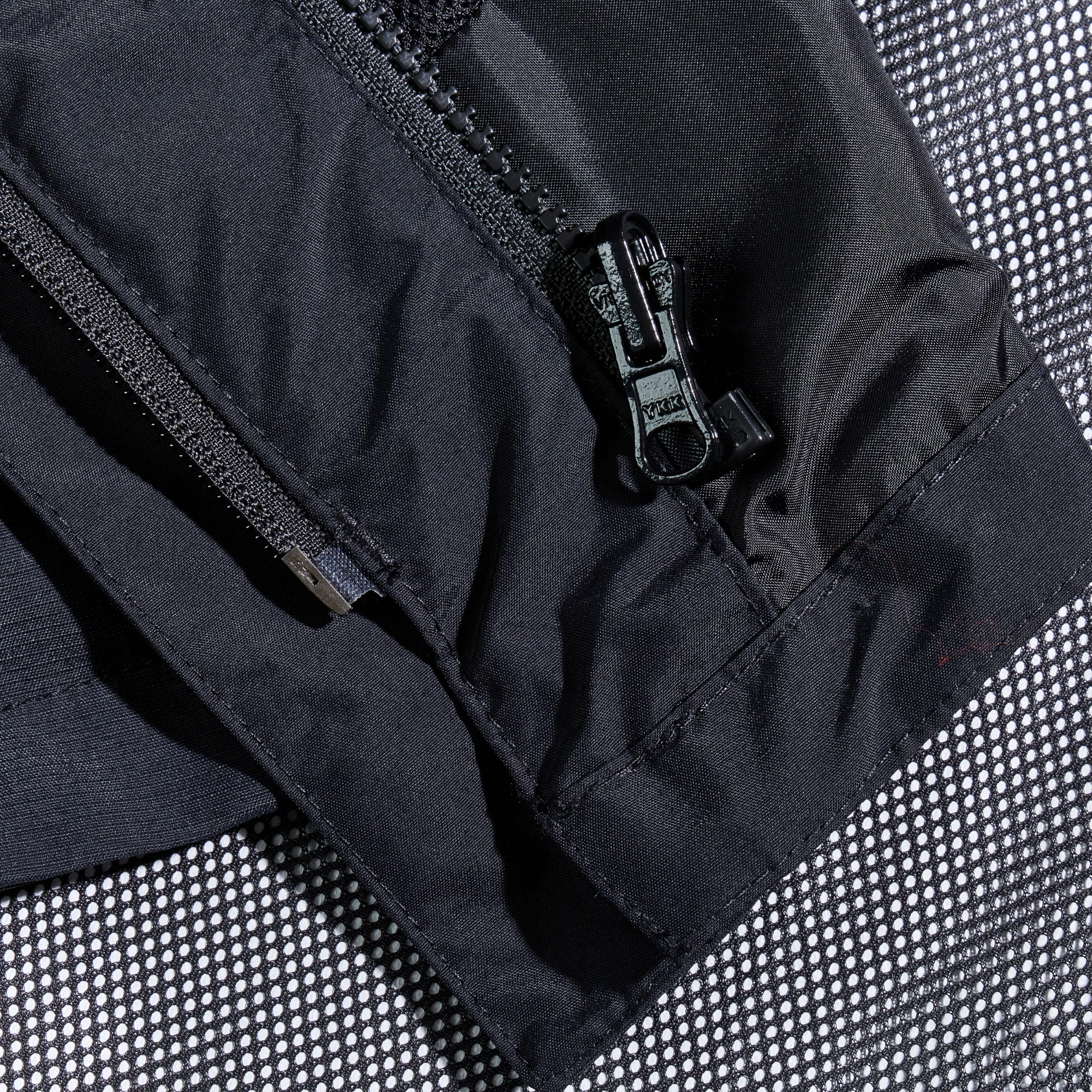 Berghaus Men's Hillwalker Interactive 2L Gore-Tex Jacket (Black) - Image 11
