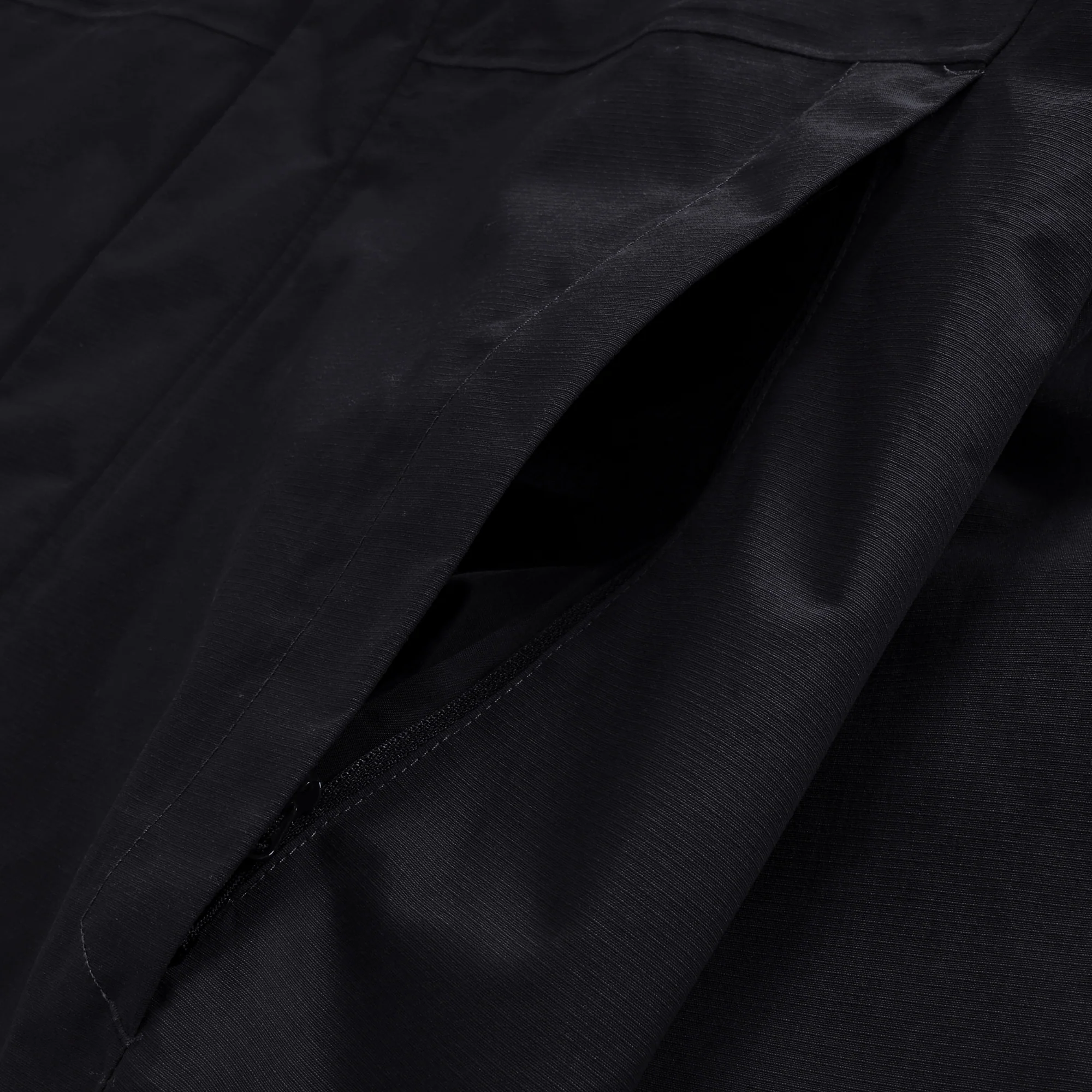 Berghaus Men's Hillwalker 2.0 Interactive 2L Gore-Tex Jacket (Jet Black) - Image 16