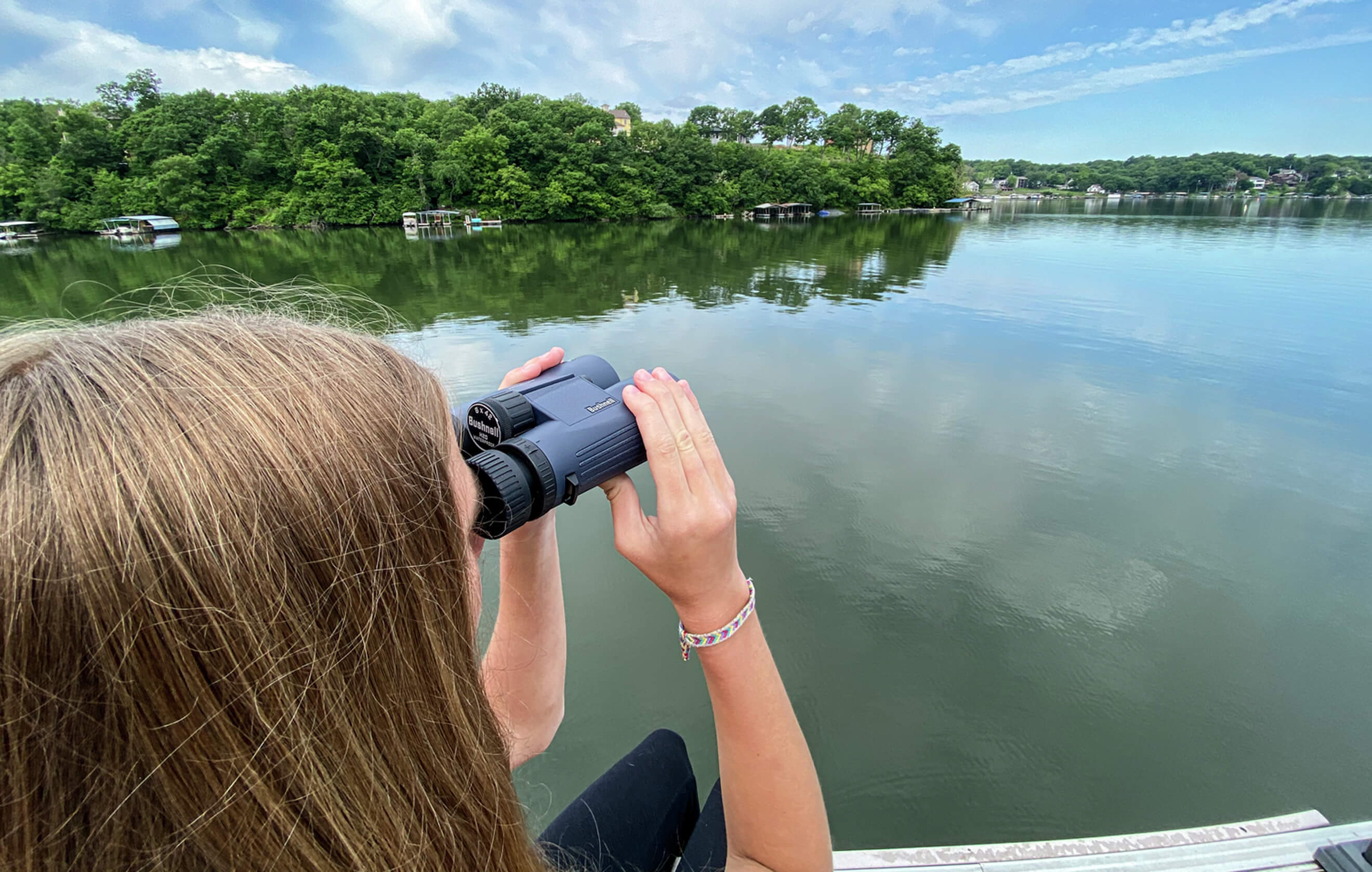 Bushnell H2O Waterproof Binoculars (10x42) - Image 12