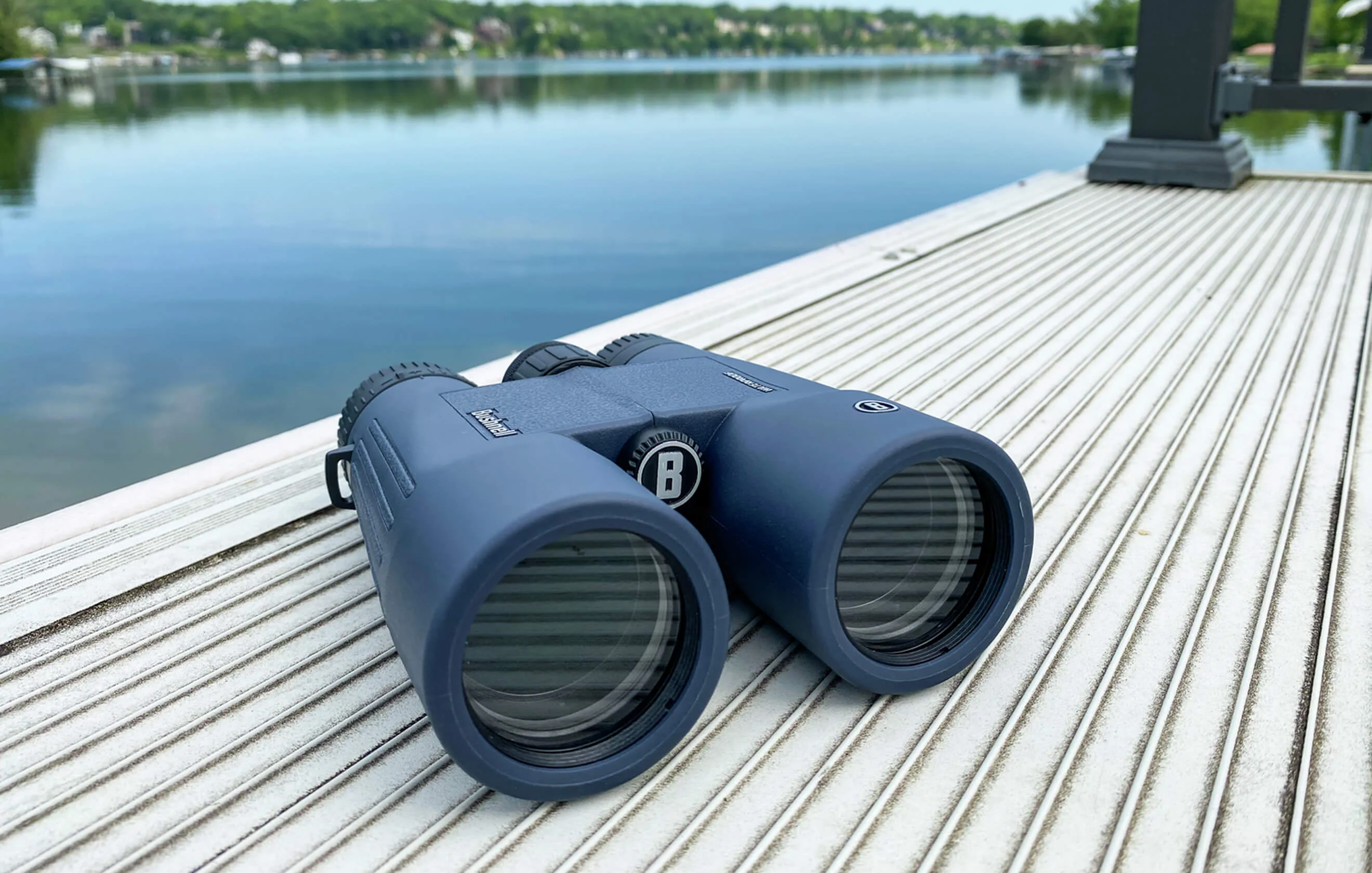 Bushnell H2O Waterproof Binoculars (10x42) - Image 13