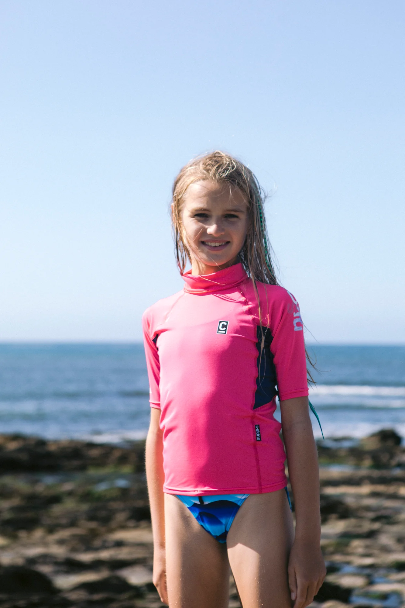 C-Skins Junior NuWave Rash X UPF50+ Short Sleeve Rash Vest (Lipstick/Slate/Multi) - Image 3