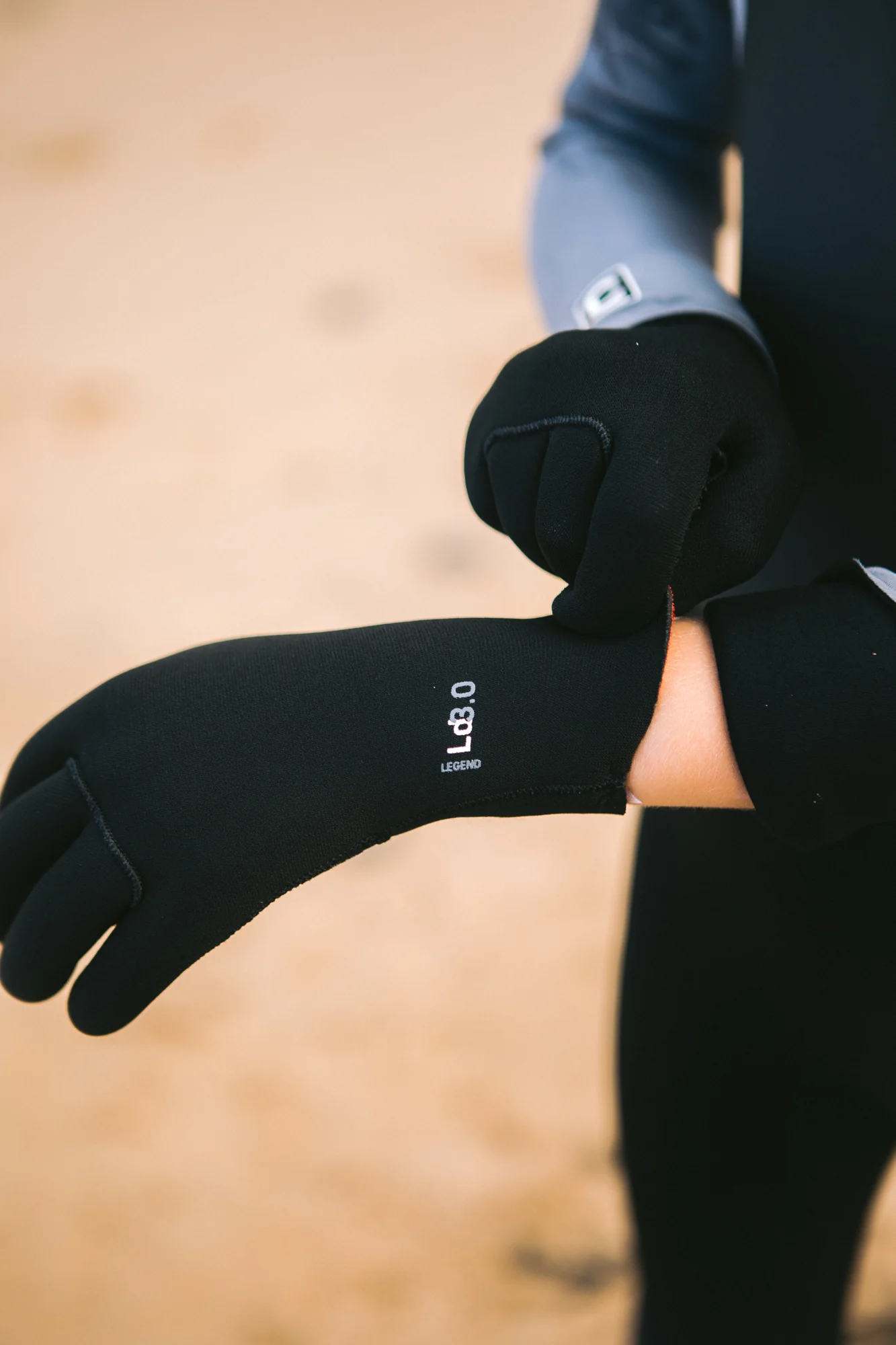 C-Skins Junior Legend GBS Neoprene Thermal Swim/Watersports Gloves (Black)(3mm) - Image 4