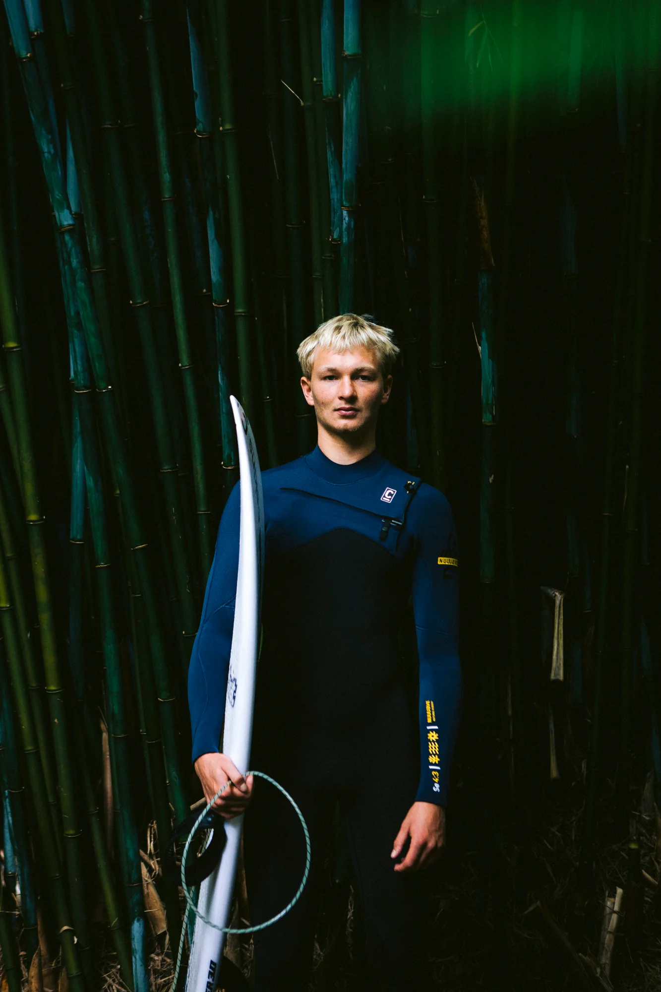 C-Skins Men's NuWave Session 4/3mm GBS Chest Zip Steamer (Black/Bluestone/Saffron) - Image 11