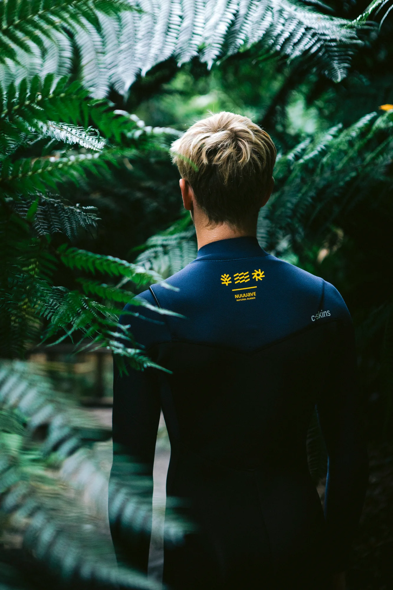 C-Skins Men's NuWave Session 4/3mm GBS Chest Zip Steamer (Black/Bluestone/Saffron) - Image 13