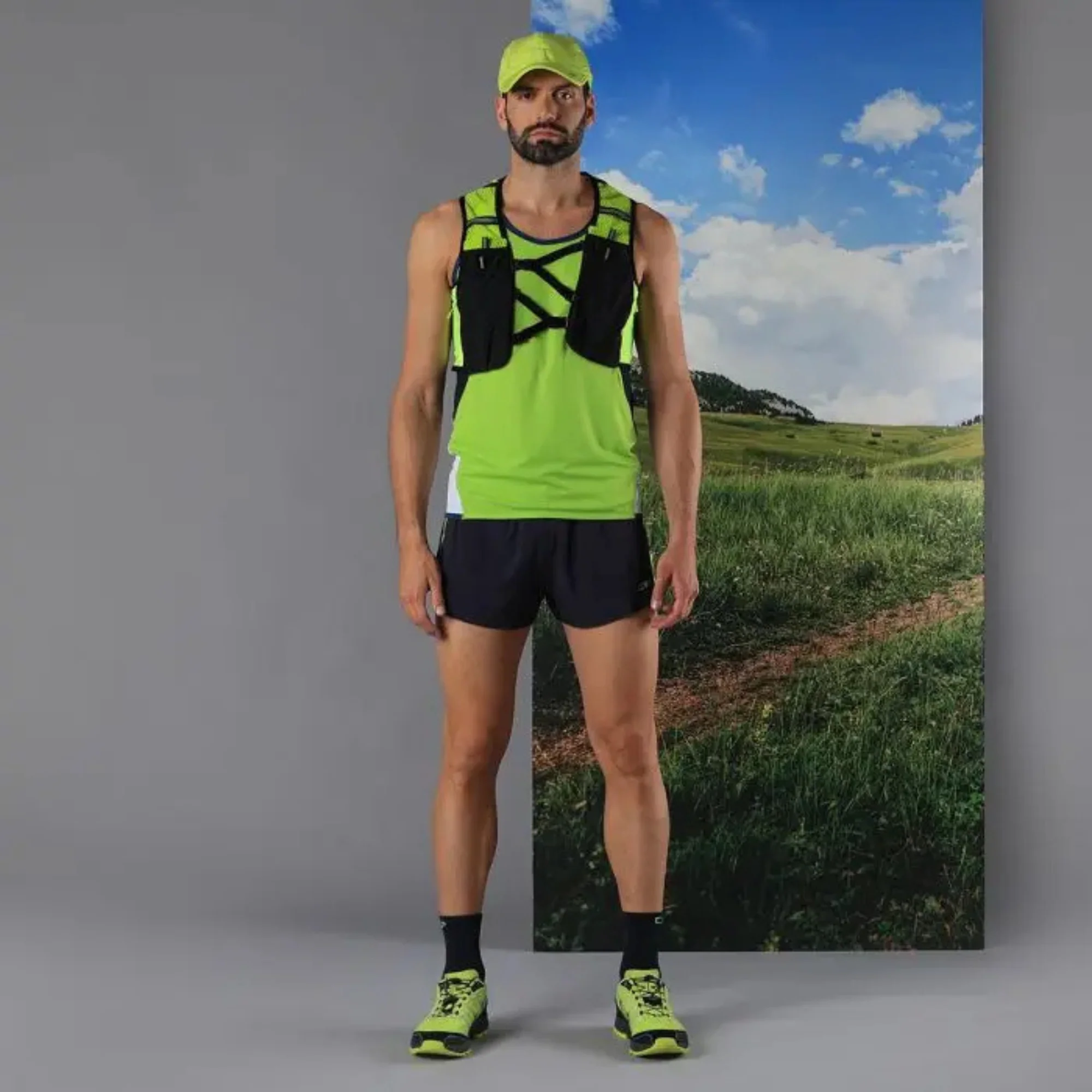 CMP Unisex Santa Fe 8L Trail Running Vest (Acido) - Image 3