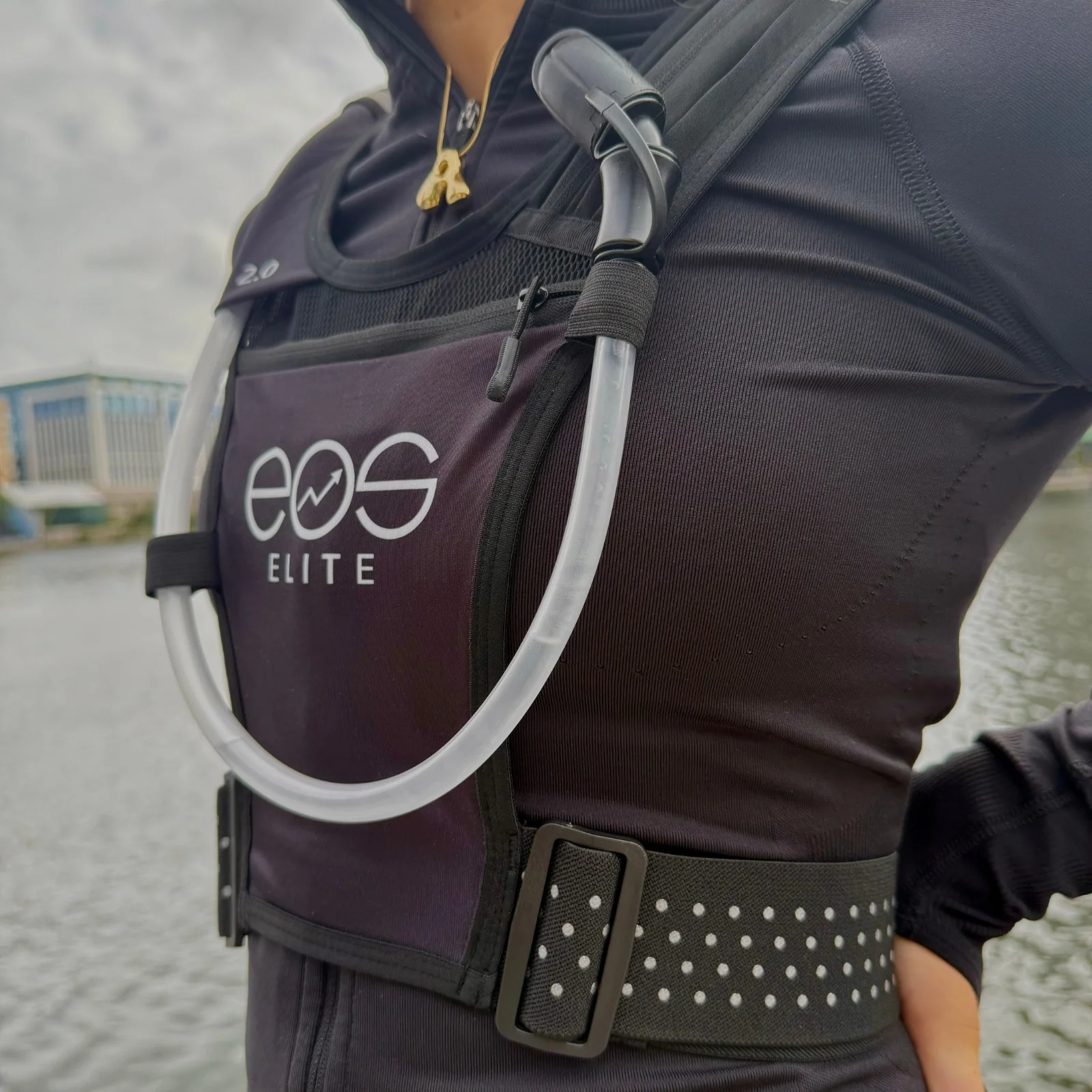 Eos Elite Unisex Ultralight 2.0 Running Vest (Black) - Image 7