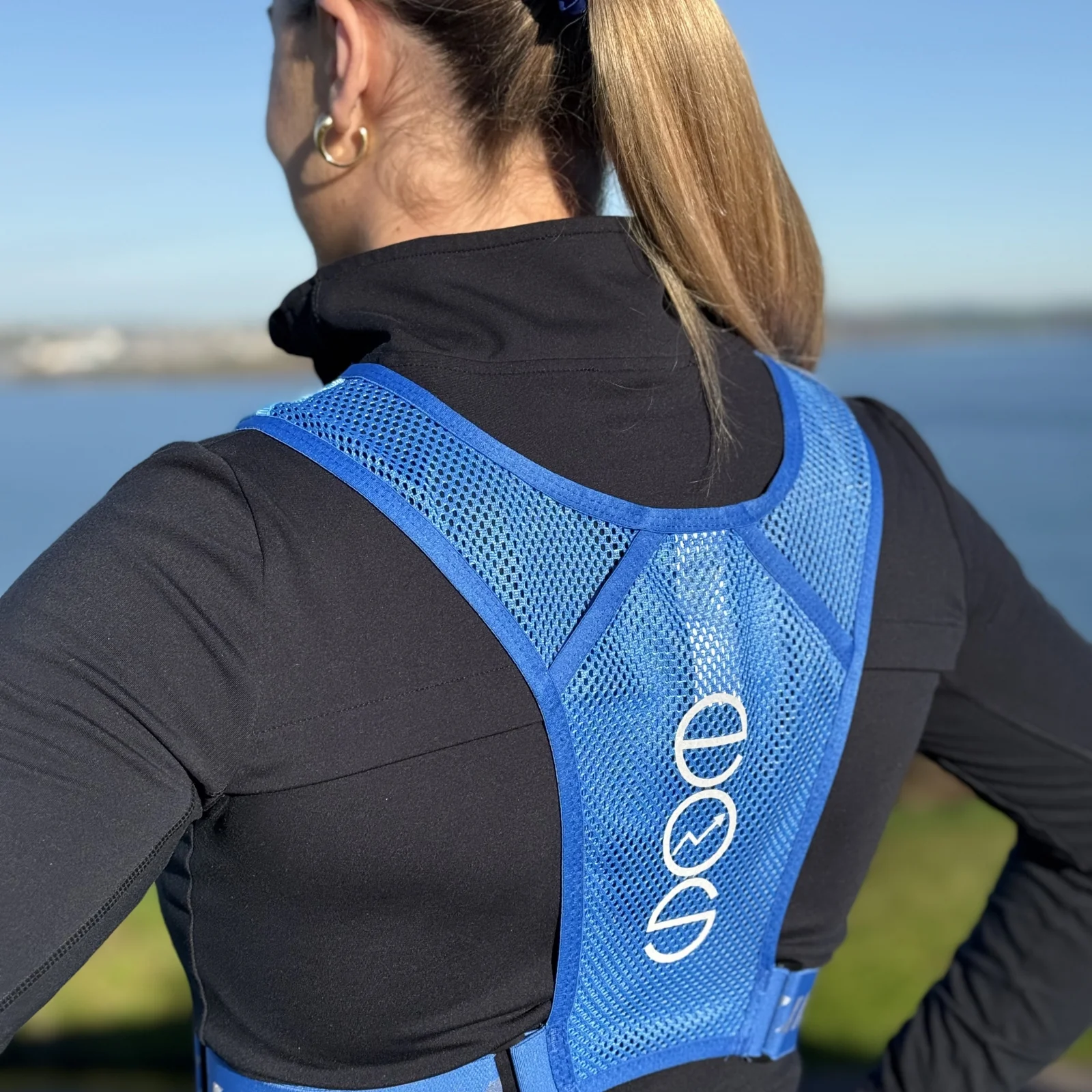 Eos Elite Unisex RainGuard Waterproof Running Vest (Blue) - Image 8