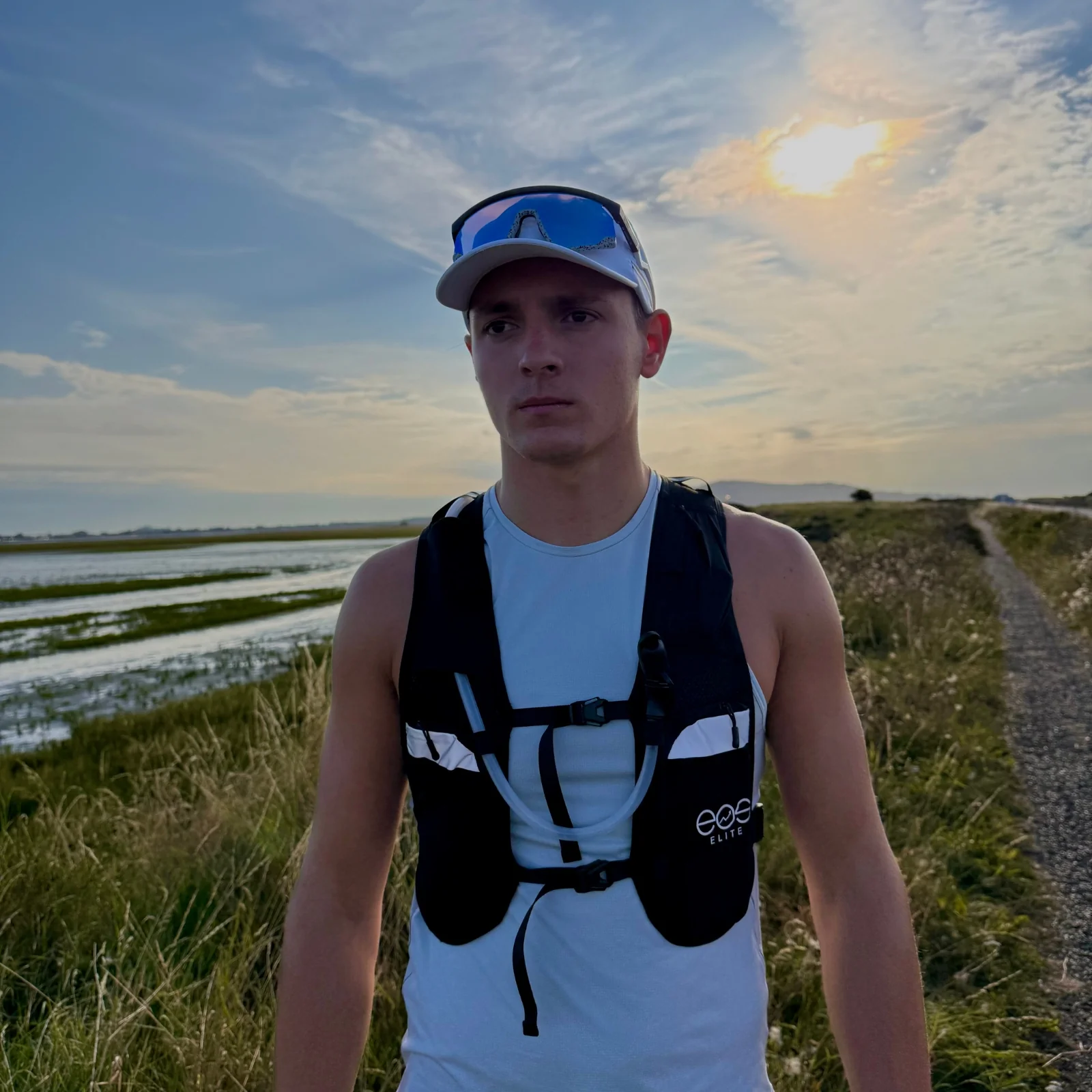 Eos Elite Unisex UltraEndure Running & Trail Vest (Black) - Image 3