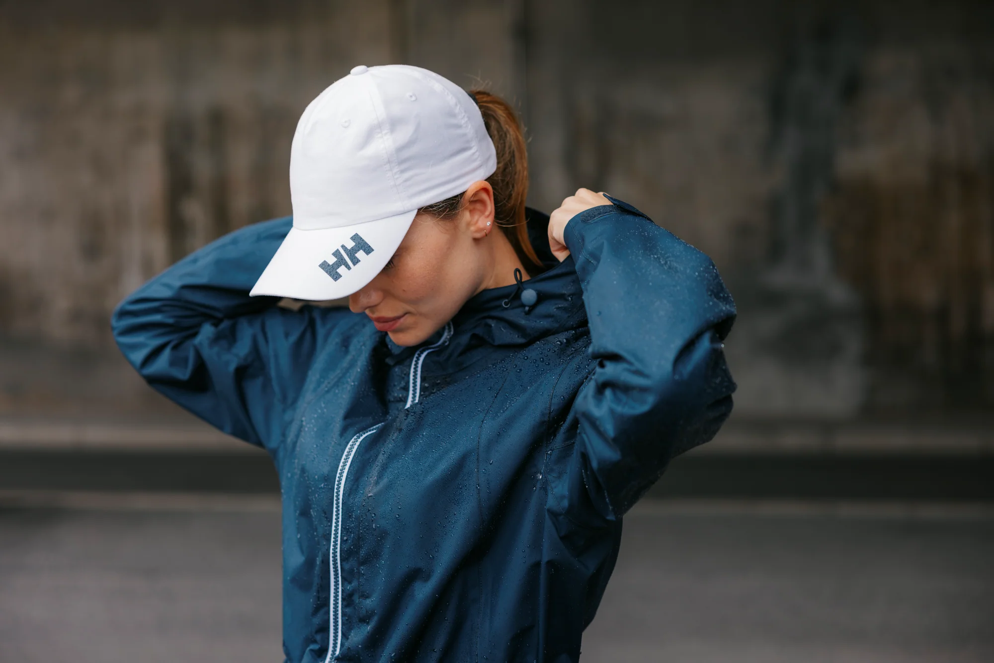 Helly Hansen Women's Westport 2L HT Waterproof Coat (Navy) - Image 11