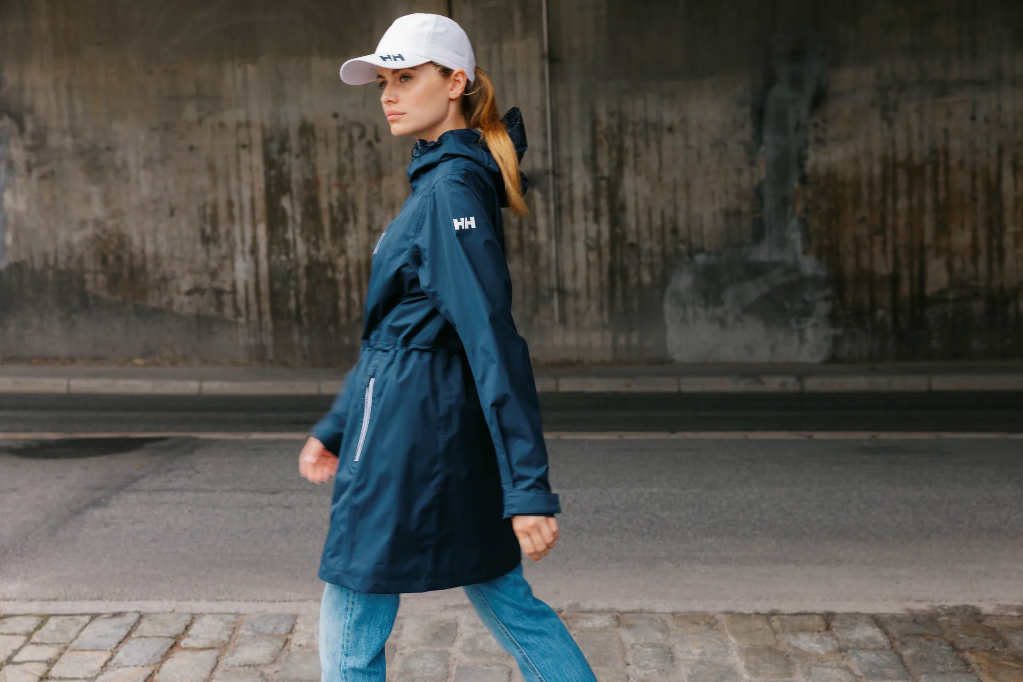Helly Hansen Women's Westport 2L HT Waterproof Coat (Navy) - Image 9