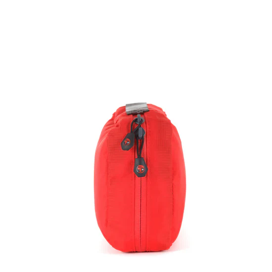 Lifesystems Adventurer First Aid Kit - Image 5