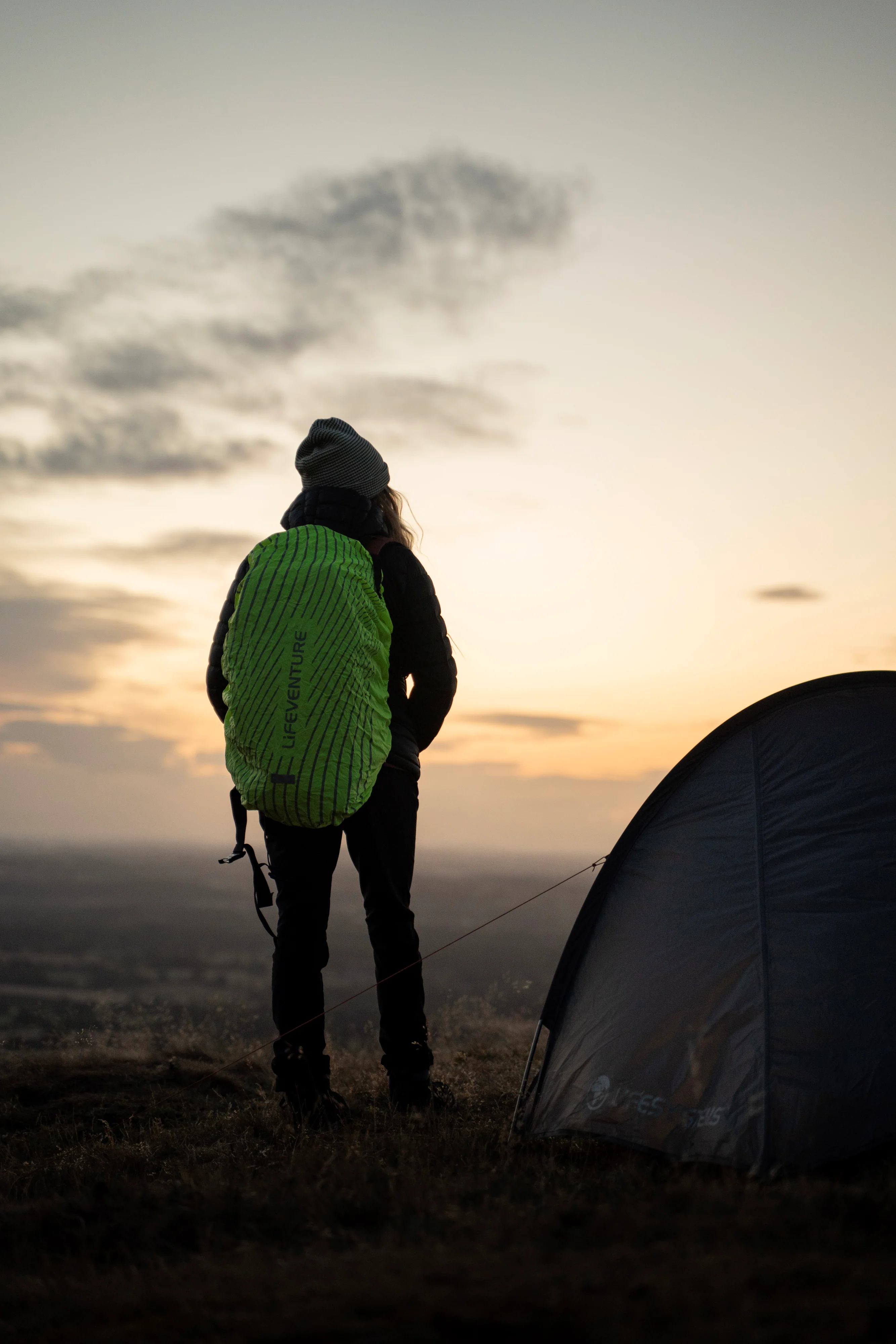 Lifeventure Rucksack Neon Yellow Raincover (35L) - Image 3