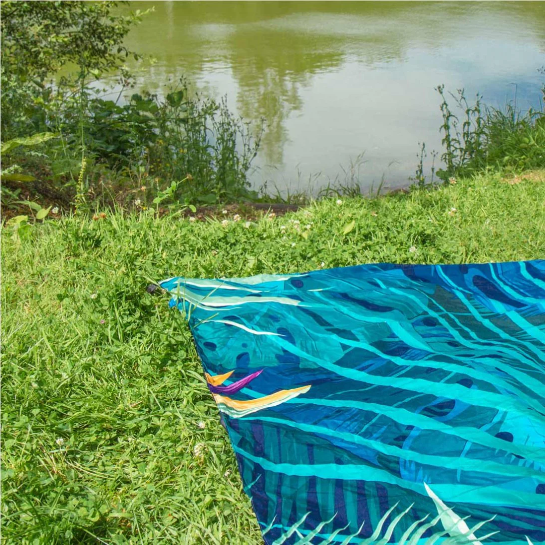 Lifeventure Packable Picnic Blanket (Tropical) - Image 6
