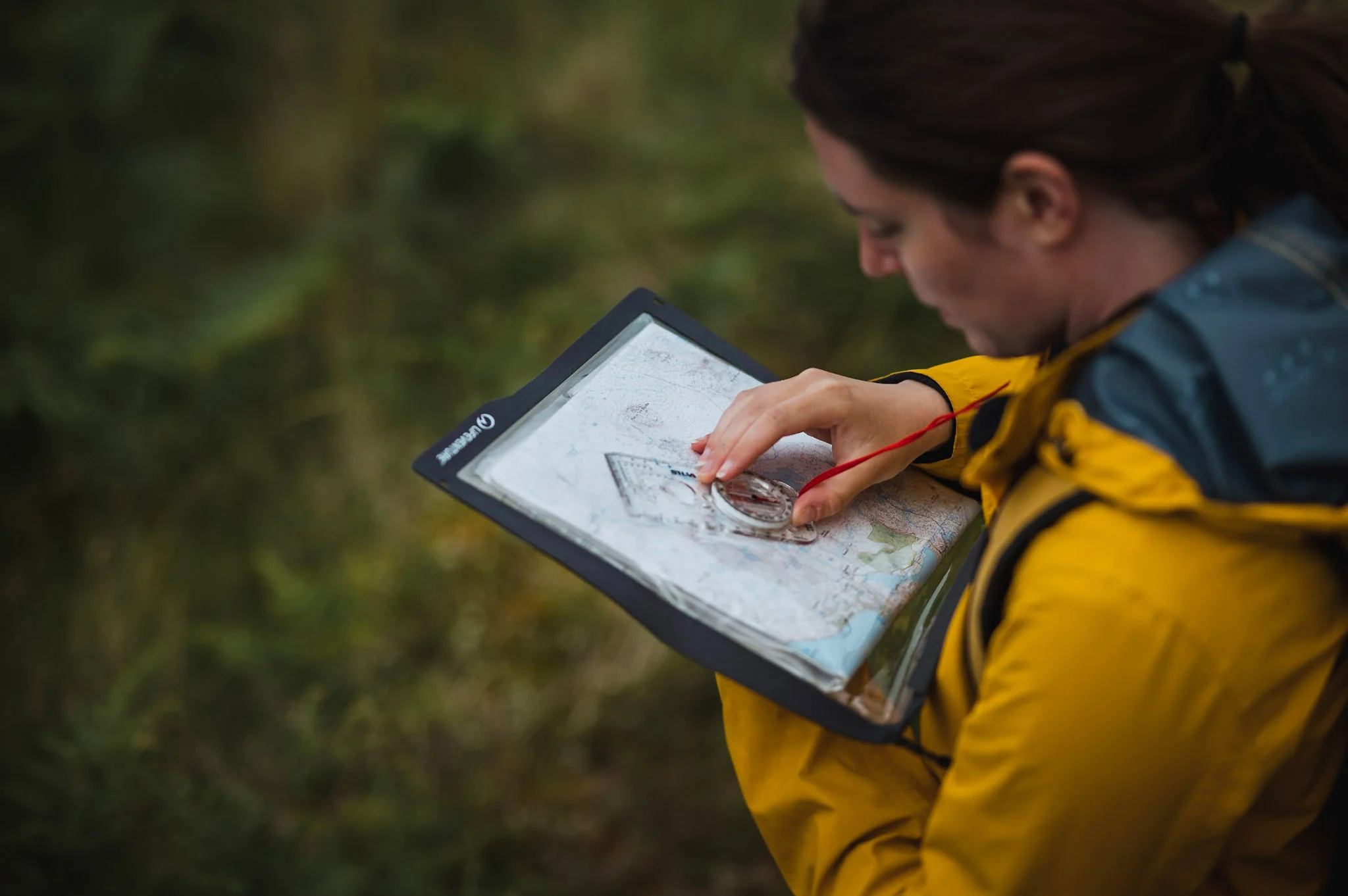 Lifeventure Waterproof IPX8 Map Case (Grey) - Image 3