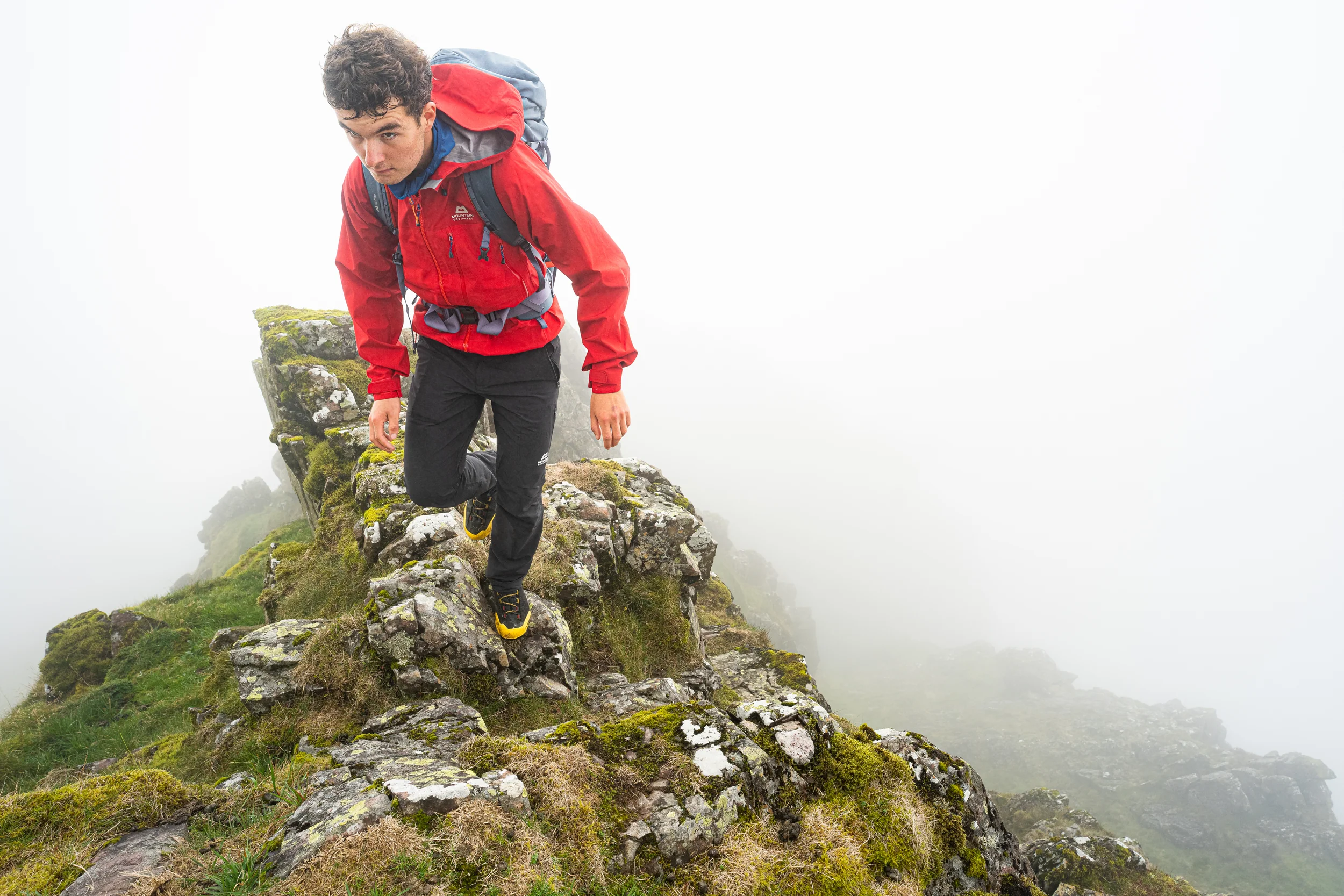 Mountain Equipment Men's Makalu 3L Gore-Tex Jacket (Imperial Red/Crimson) - Image 13