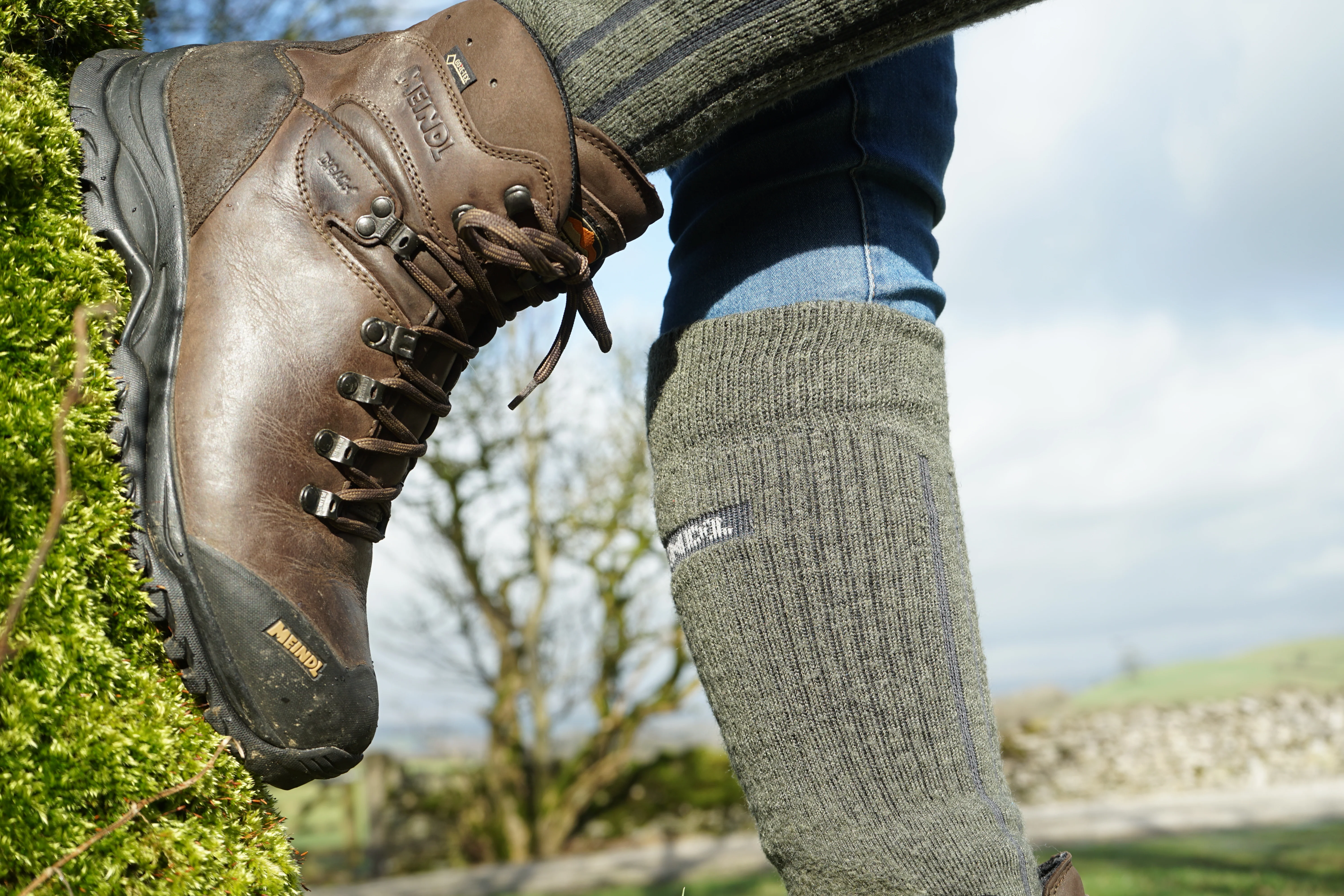 Meindl Men's Kansas Gore-Tex Hillwalking Boots (Old Loden) - Image 10