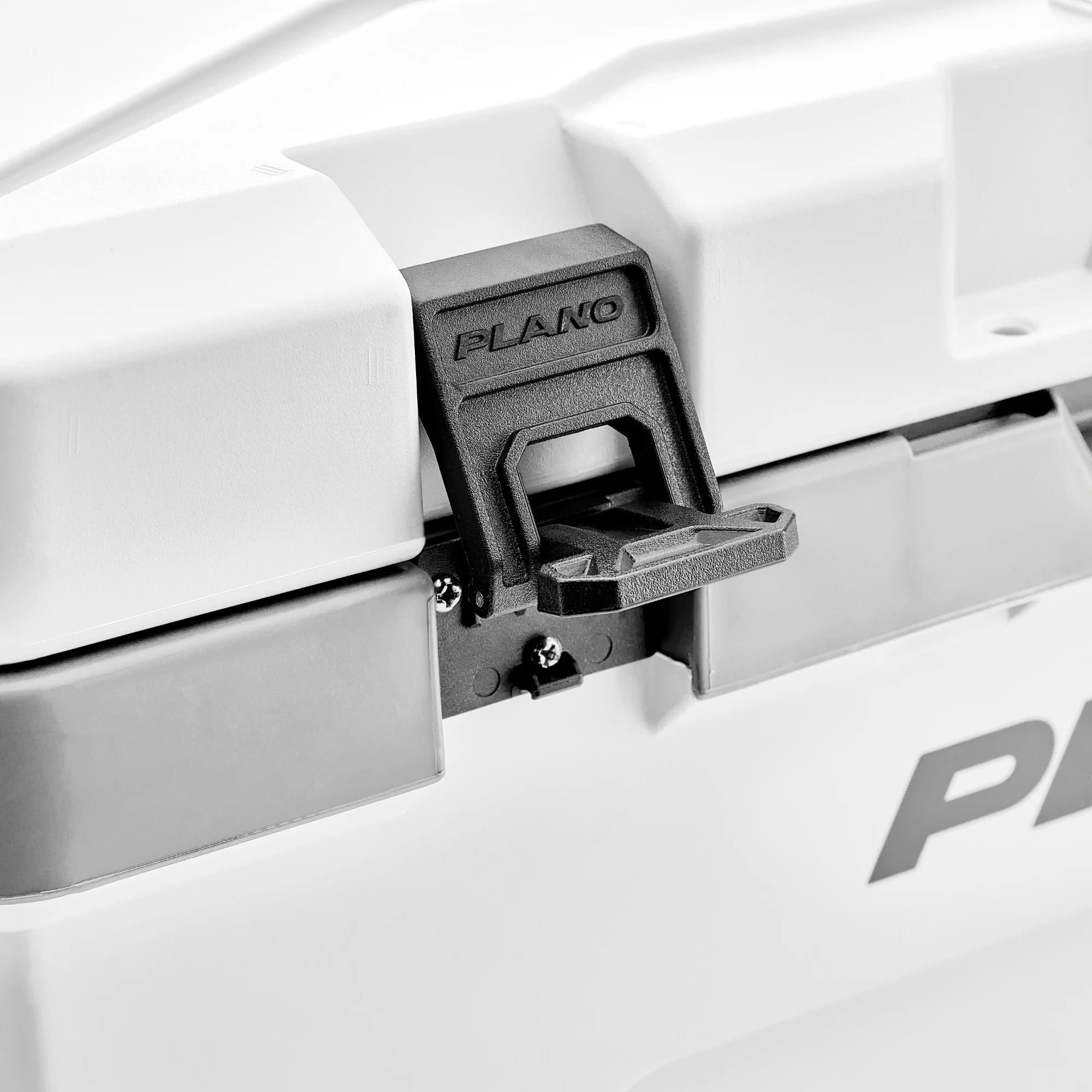 Plano Frost™ 30L Hard Cooler Box (White) - Image 10