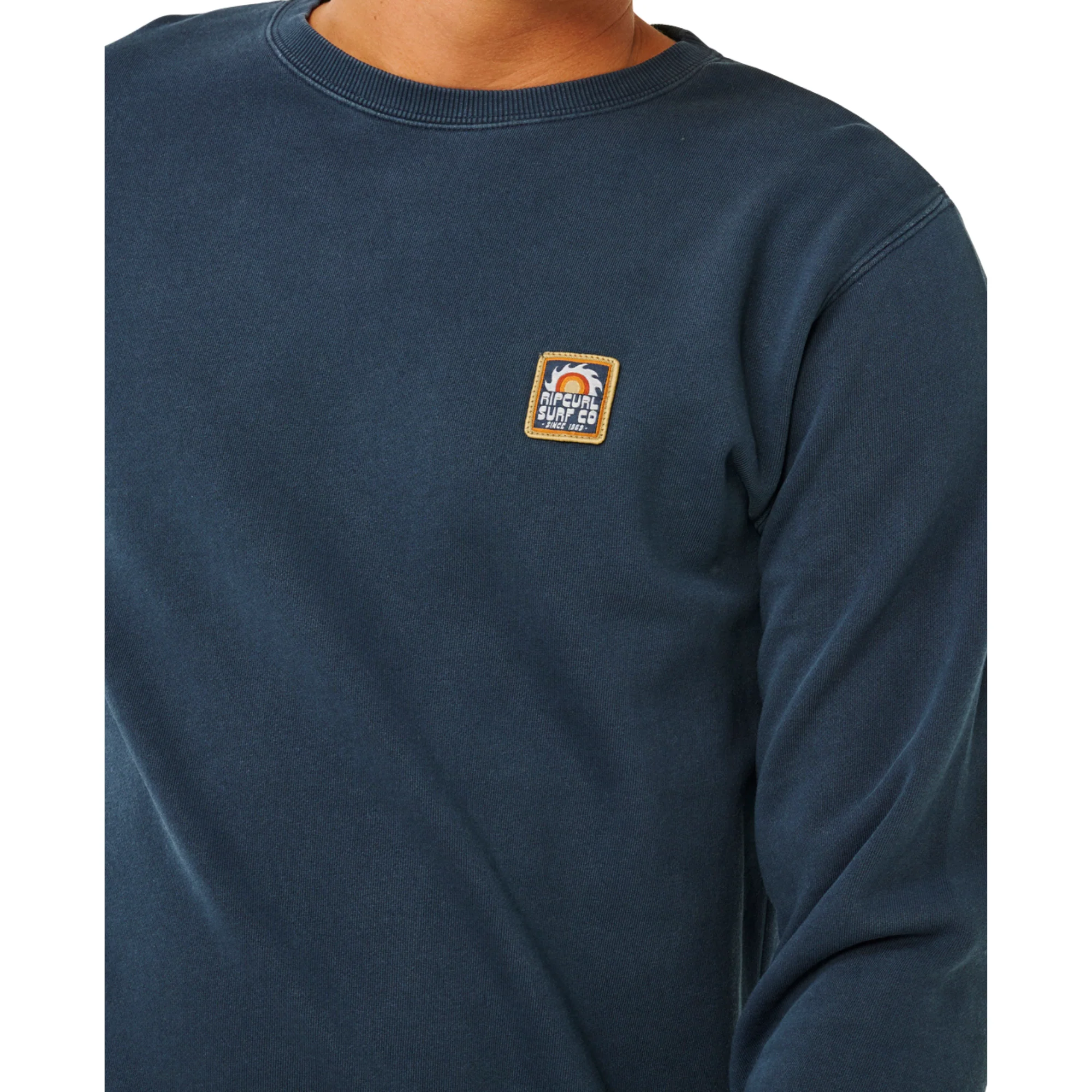 Rip Curl Men's Pacific Rinse Patch Crew Neck Sweatshirt (Dark Navy) - Image 4