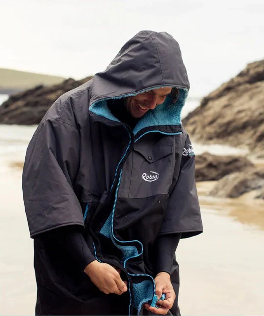 Robie Unisex Dry Series Recycled Long Sleeve Hardshell Changing Robe (Black/Charcoal/Blue Atoll) - Image 29