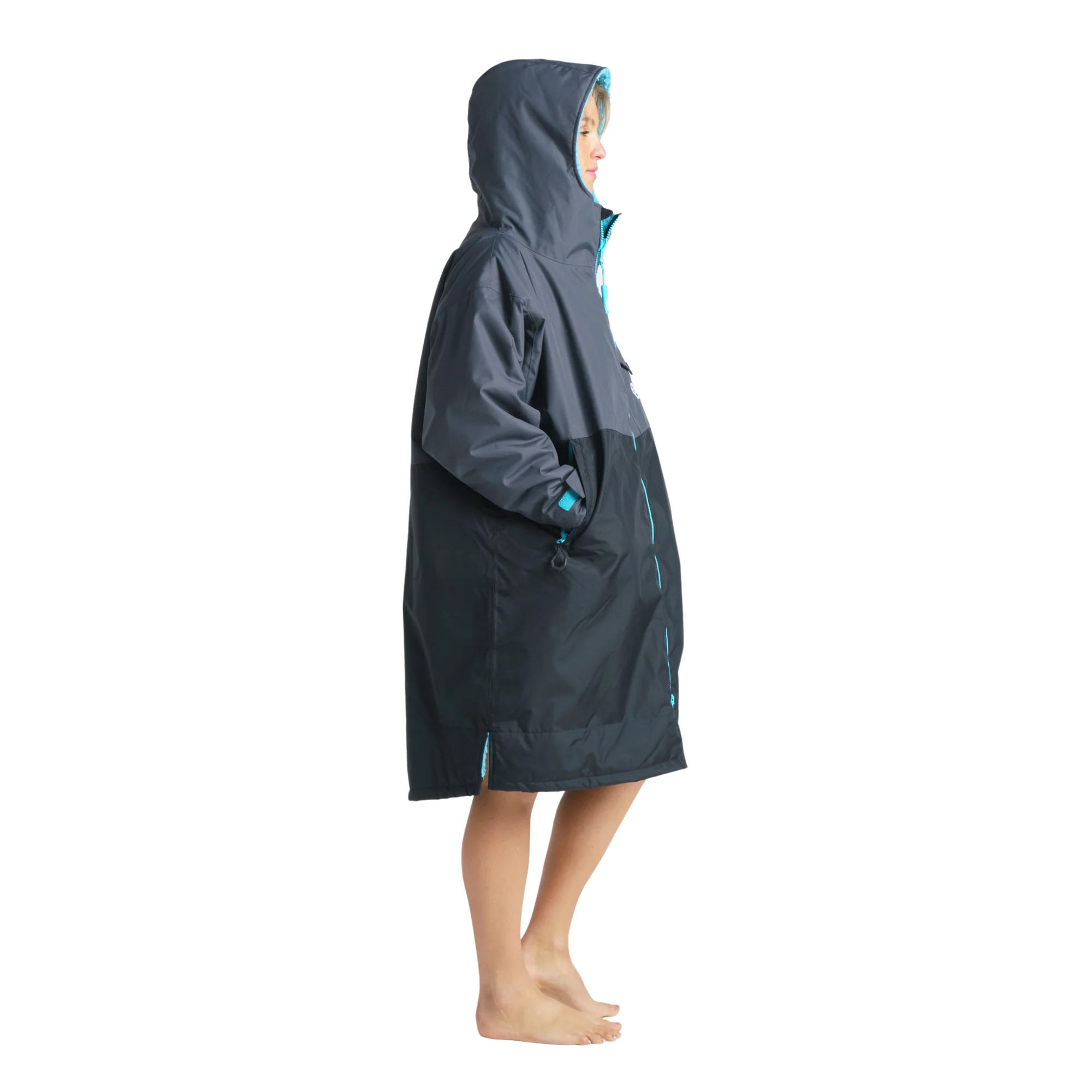 Robie Unisex Dry Series Recycled Long Sleeve Hardshell Changing Robe (Black/Charcoal/Blue Atoll) - Image 7