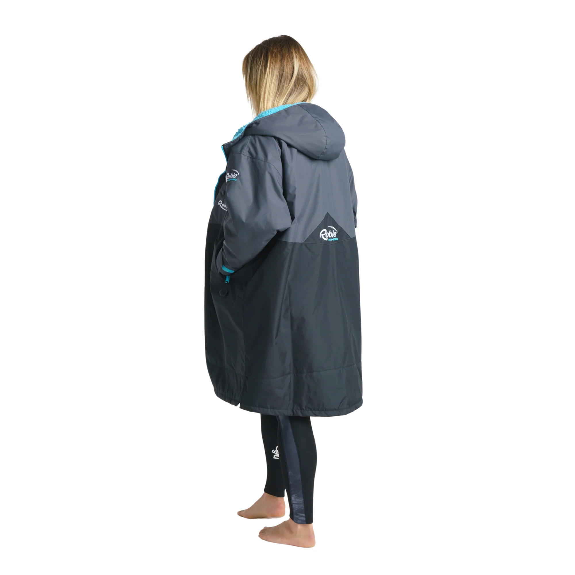 Robie Unisex Dry Series Recycled Long Sleeve Hardshell Changing Robe (Black/Charcoal/Blue Atoll) - Image 8