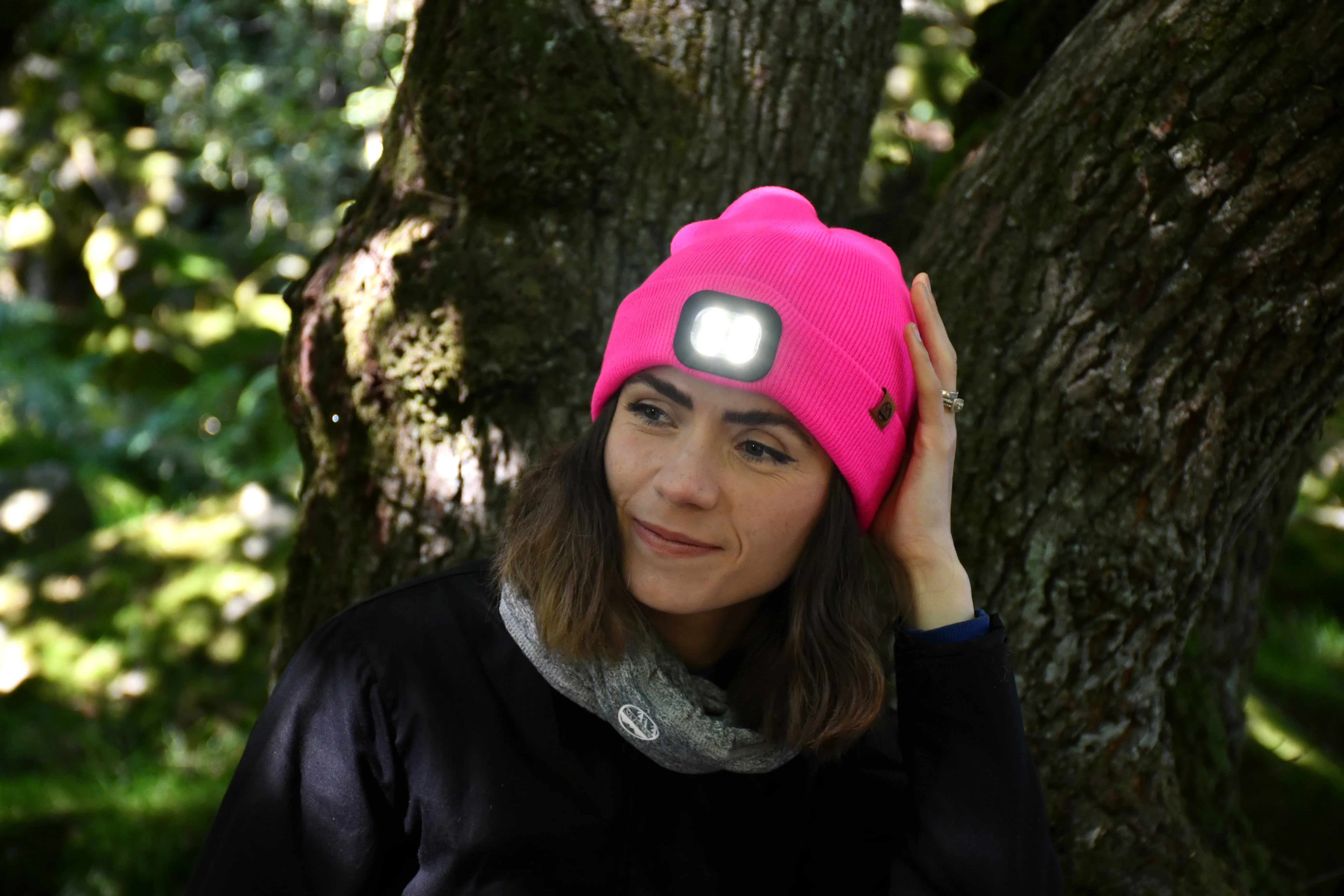Six Peaks Unisex LED Lighted Beanie Hat (Pink) - Image 4