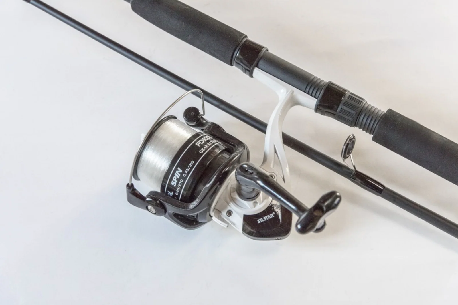 Silstar Special Taktik 7ft 2 Section Spinning Rod + FD3000 Reel + Line Combo (10-20g) - Image 2