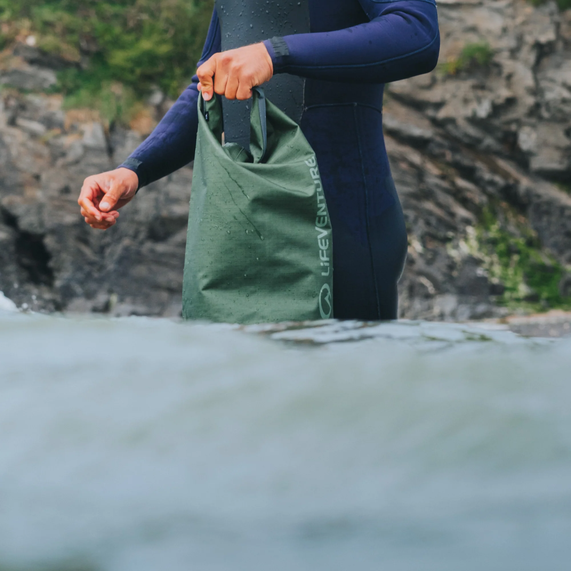 Lifeventure Storm 10L Dry Bag (Green) - Image 4