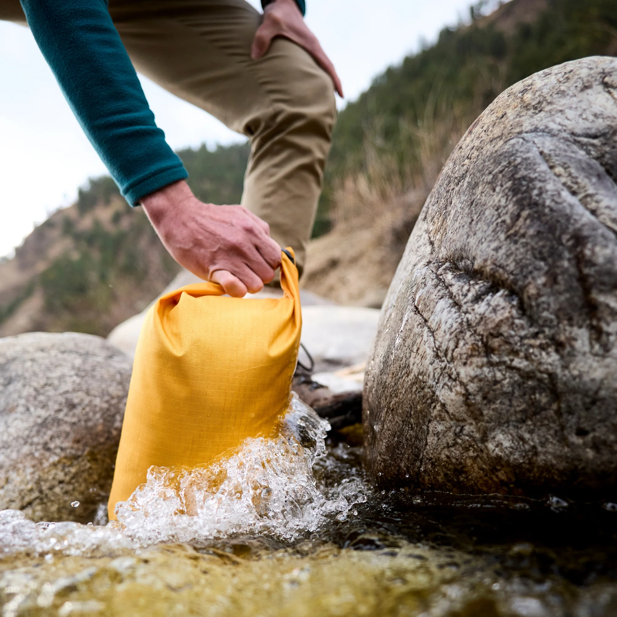 Lifeventure Storm 5L Dry Bag (Yellow) - Image 4