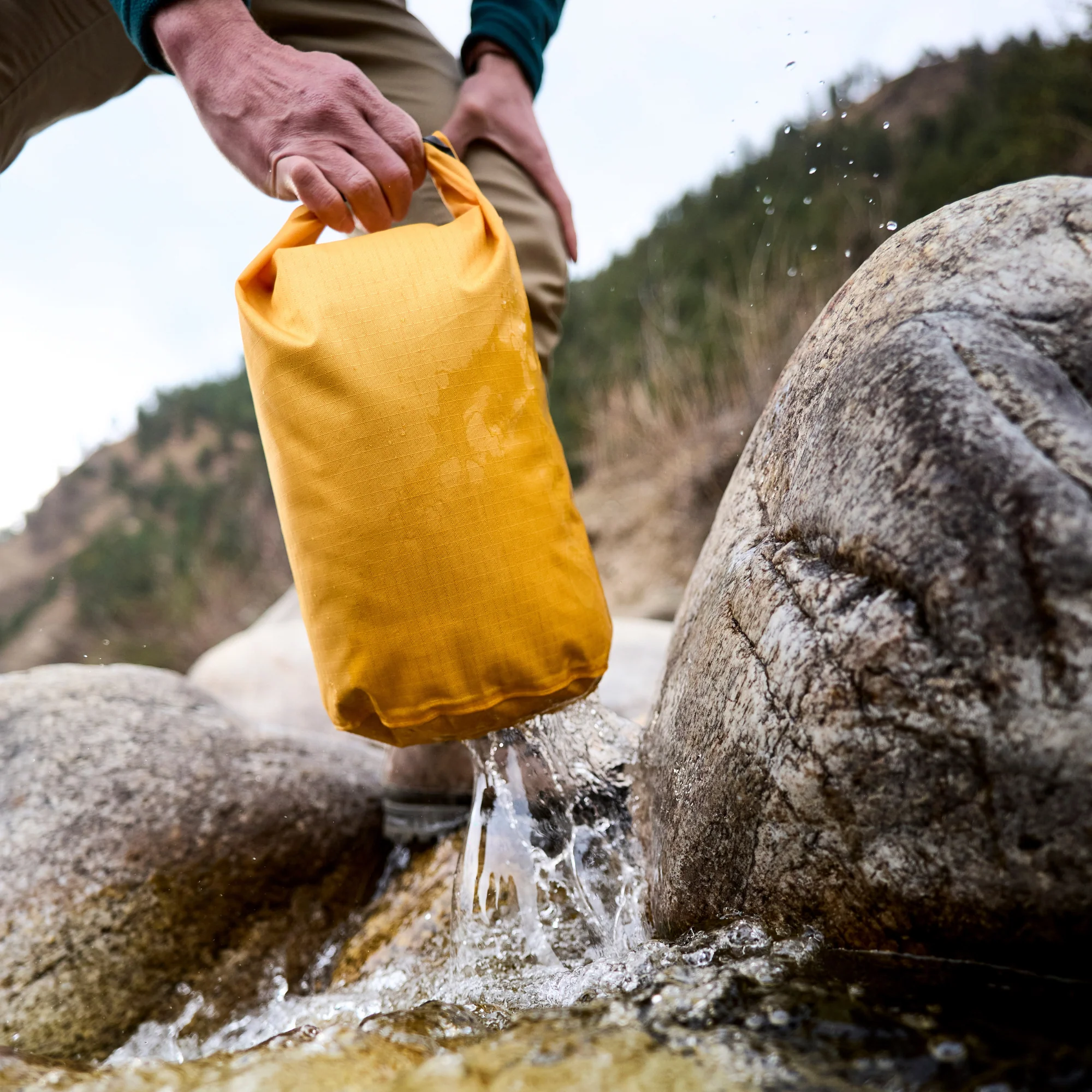 Lifeventure Storm 5L Dry Bag (Yellow) - Image 5