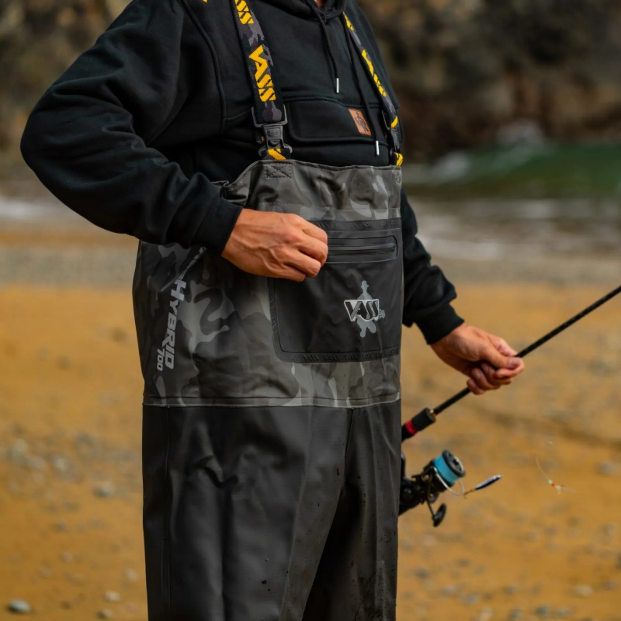 Vass Unisex Hybrid 700 Bootfoot Chest Waders (Dark Grey Camo) - Image 8