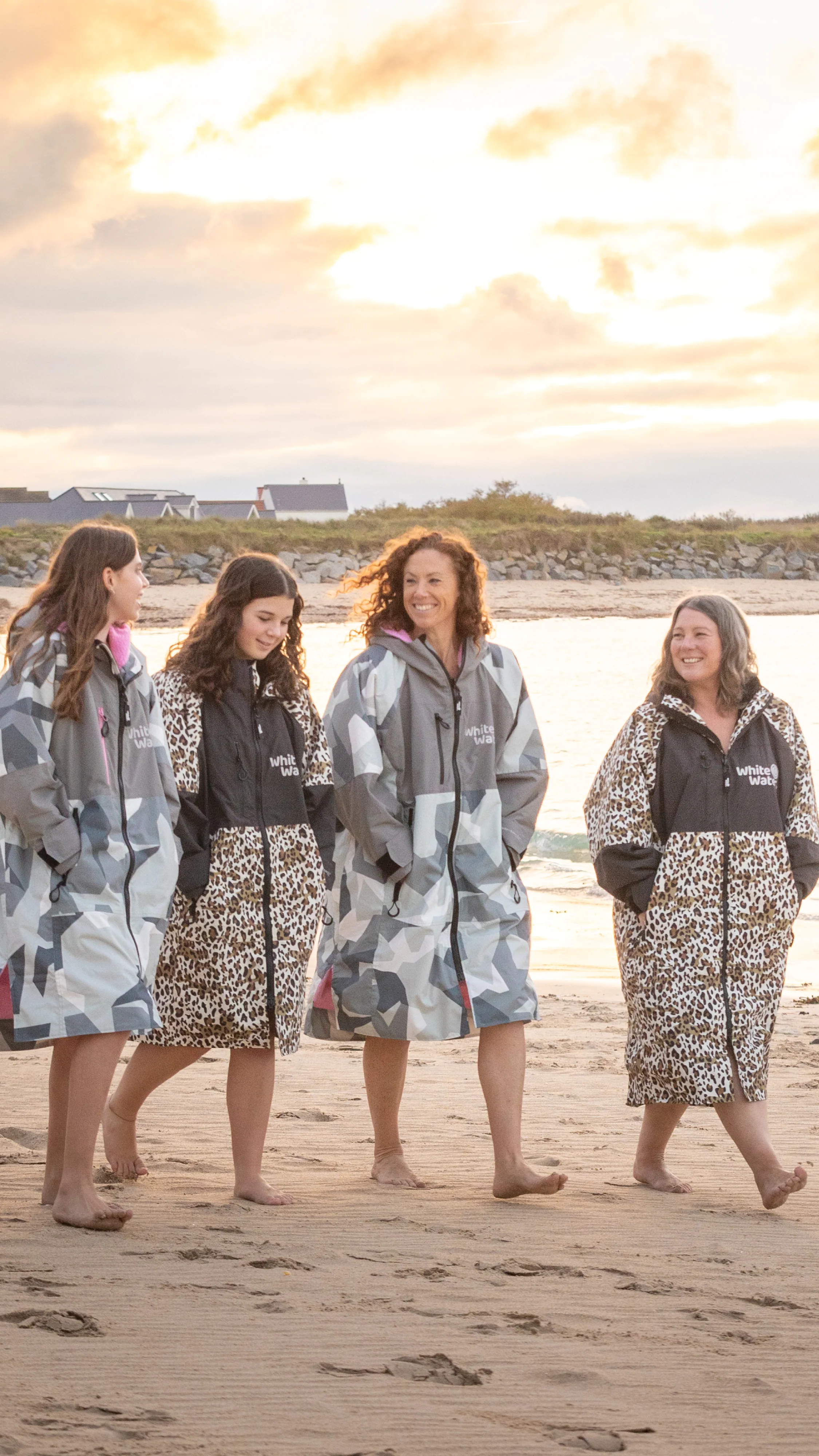 White Water Robes Unisex Hardshell Changing Robe - Adults (Arctic Camo/Pink Lining) - Image 13