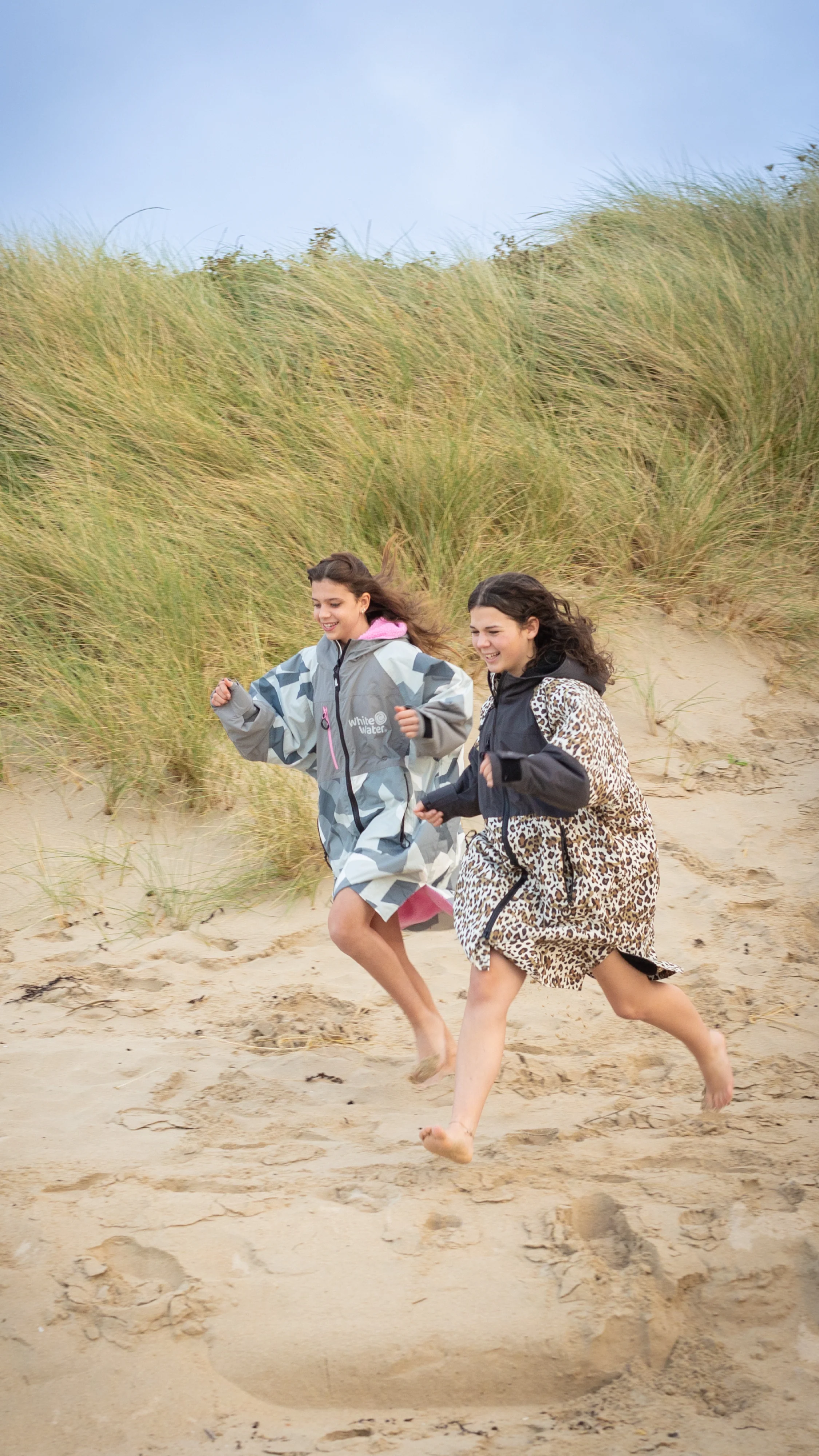 White Water Robes Unisex Hardshell Changing Robe - Adults (Arctic Camo/Pink Lining) - Image 15