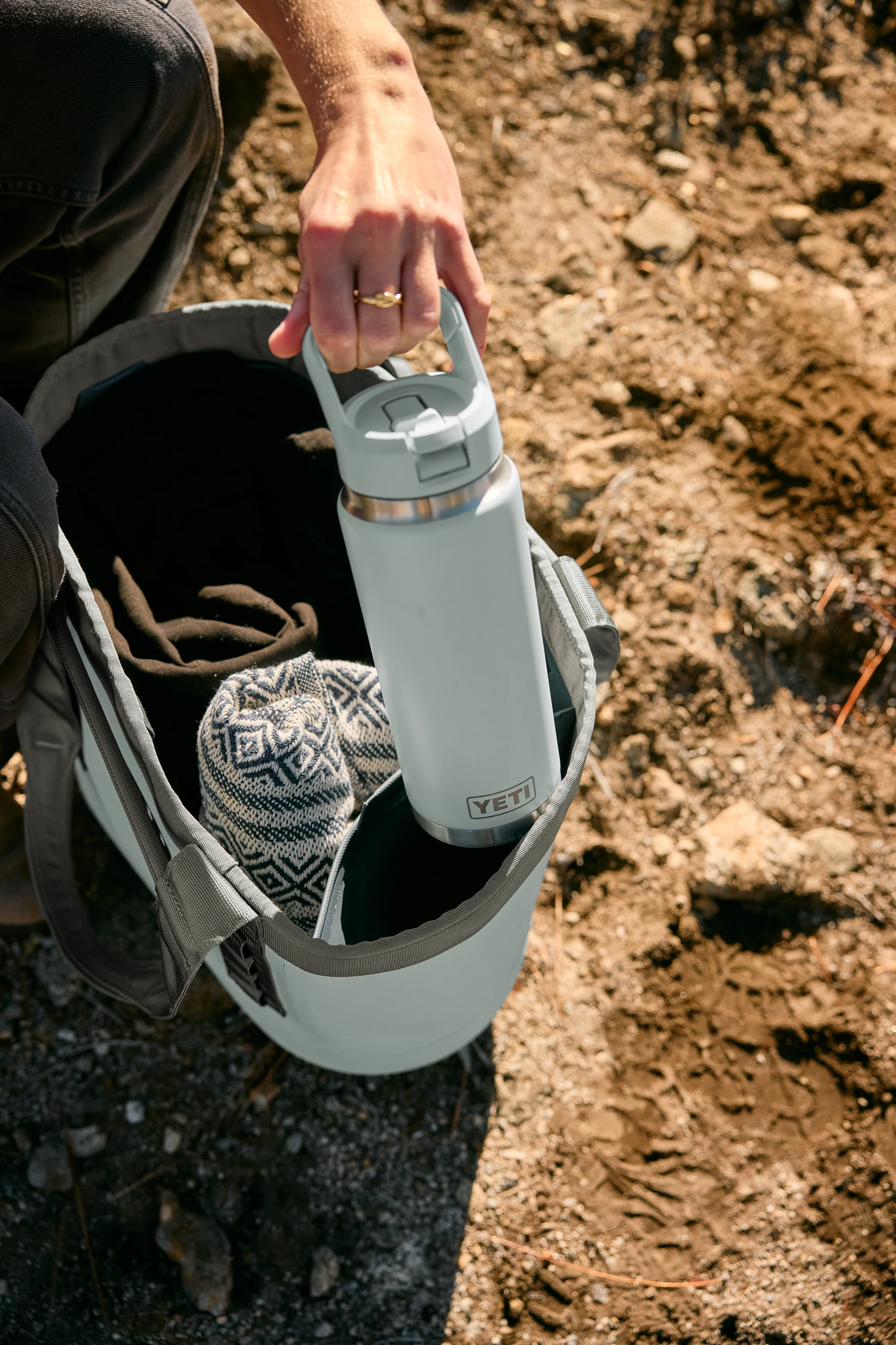 Yeti Rambler 18oz/532ml Insulated Bottle with Colour Straw Cap (Ridgeline) - Image 8