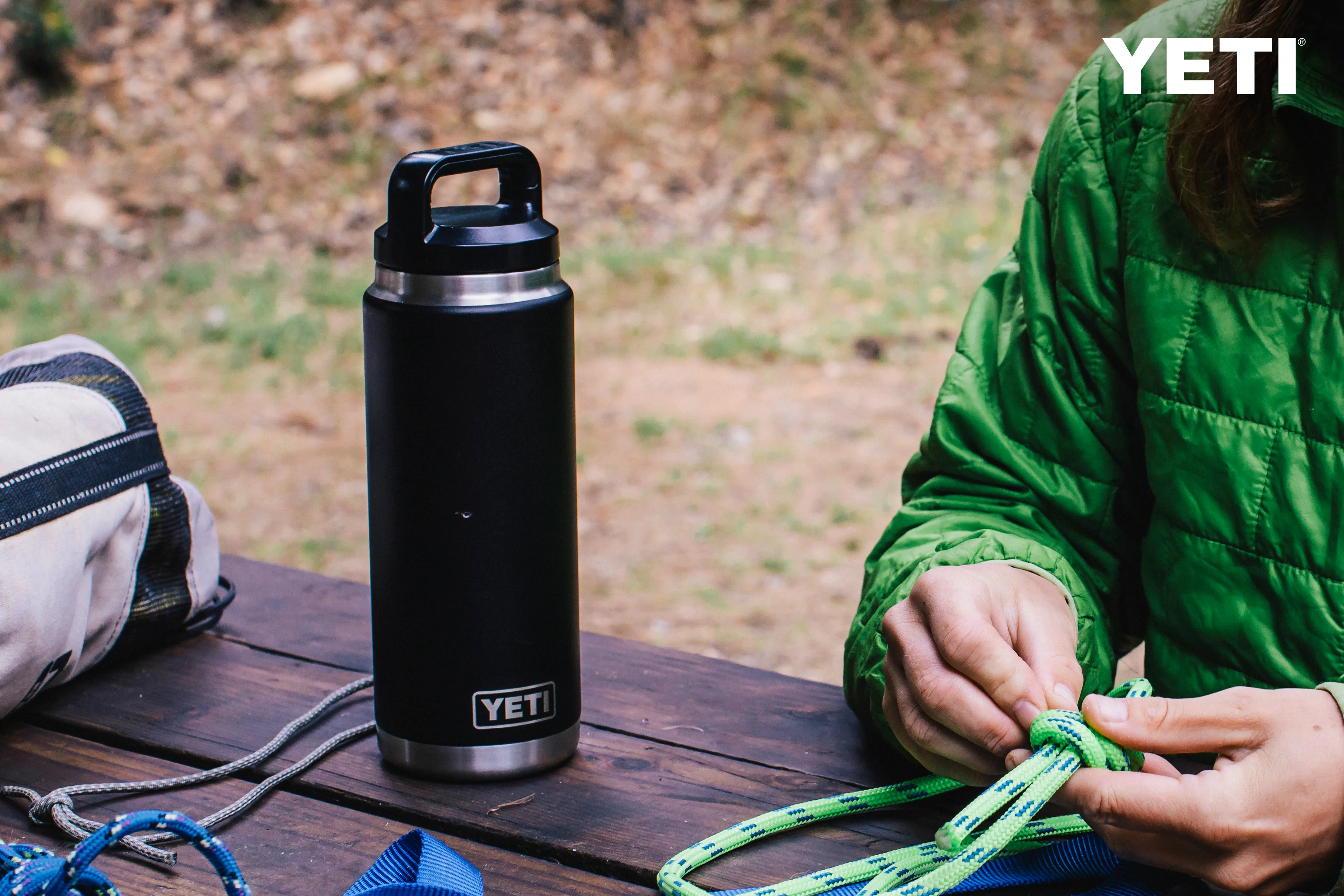 Yeti Rambler 26oz/769ml Insulated Bottle with Chug Cap (Black) - Image 8